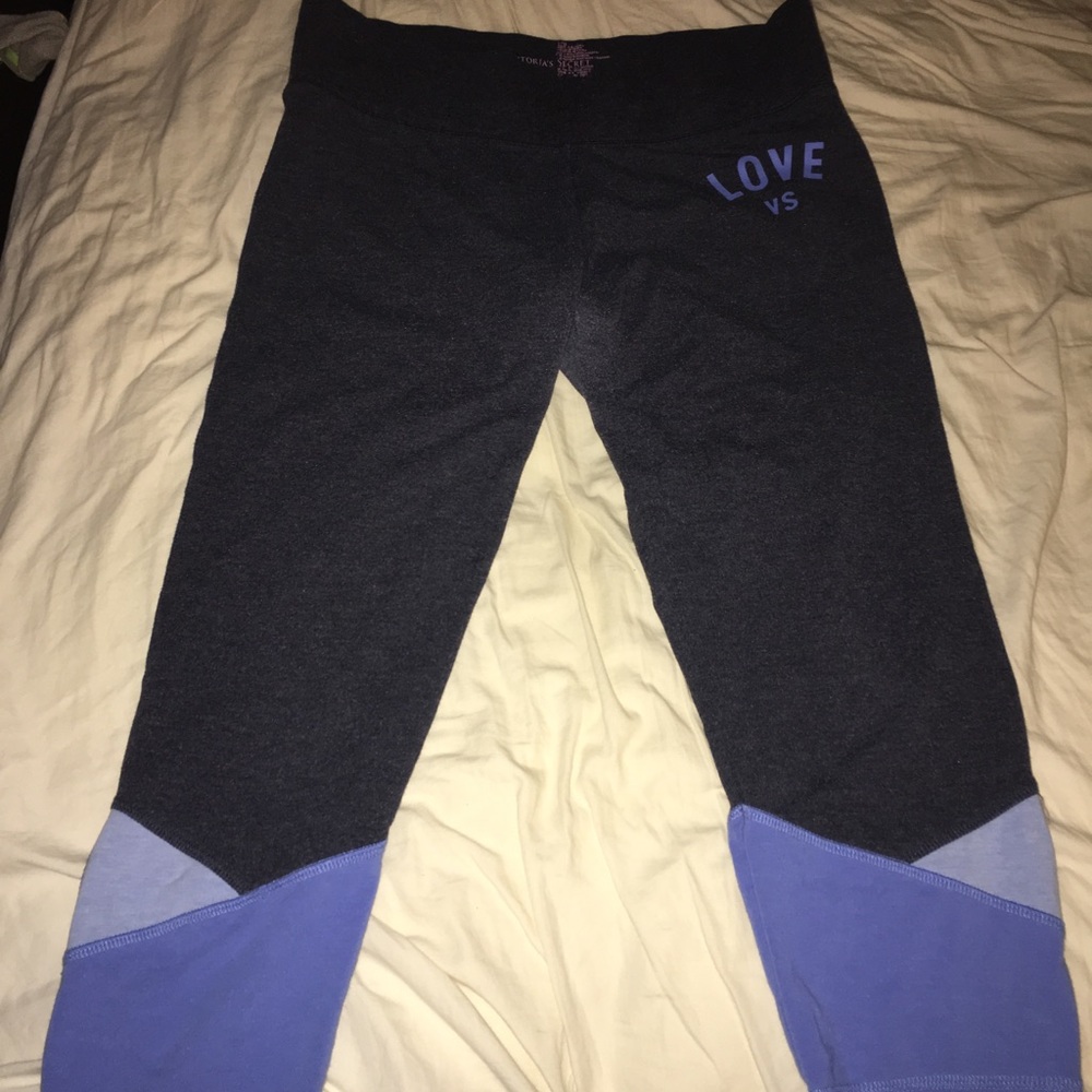 VS Yoga Capris